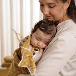 Little Dutch LD Swaddle 70x70cm -Baby Products Store 0012366 little dutch swaddles 70 x 70 wild flowers ochre pure ochre wild flowers 2