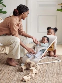 BabyBjörn Bouncer Bliss 3d Jersey 19 BabyBjörn Bouncer Bliss 3d Jersey -Baby Products Store 006187 bouncer bliss light beige 3d jersey lifestyle babybjorn 03