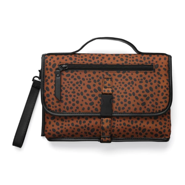 Chic Changer- Signature 1 Chic Changer- Signature