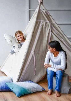 Cushion Crocodile Khaki -Baby Products Store ON Voorjaar Lookbook 2021 LoRes DEF.pdf AdobeAcrobatProDC