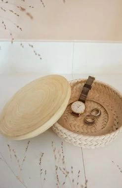 Wonder Basket With Bamboo Lid- Med -Baby Products Store image bisque 2 23068mVITLcgtJ3uqO